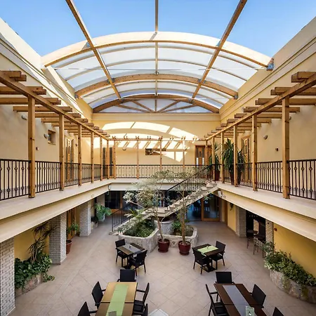 Atrium Agard Panzio Nocleg ze śniadaniem Gárdony