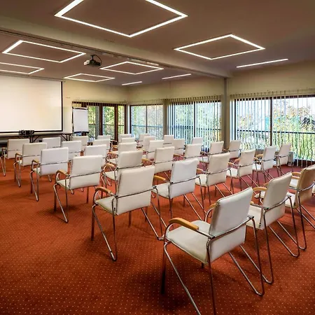 Atrium Agard Panzio Nocleg ze śniadaniem Gárdony