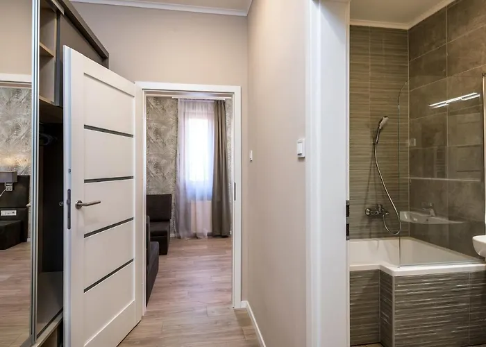 Atrium Agard Panzio Gárdony