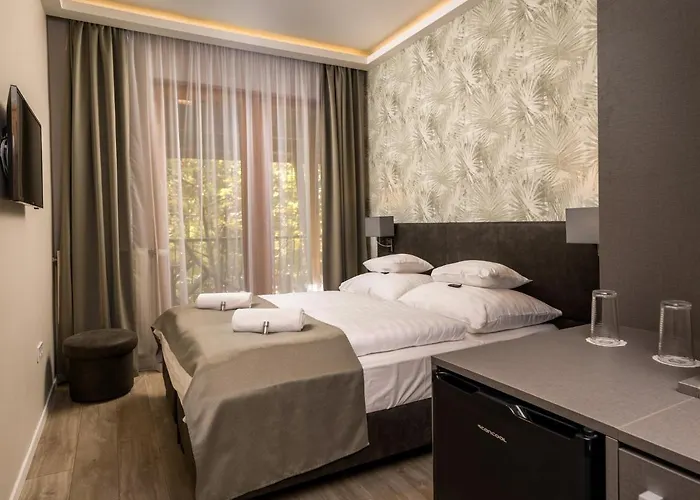 Atrium Agard Panzio Bed & Breakfast 4*