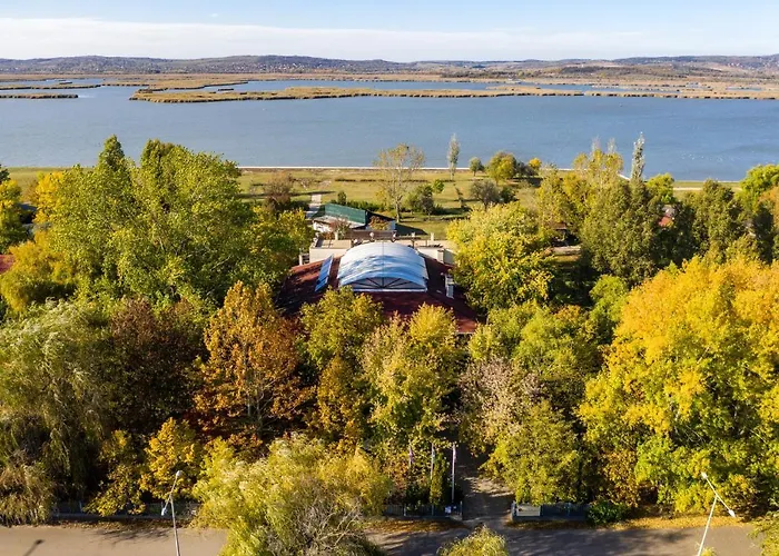 Atrium Agard Panzio Bed & Breakfast